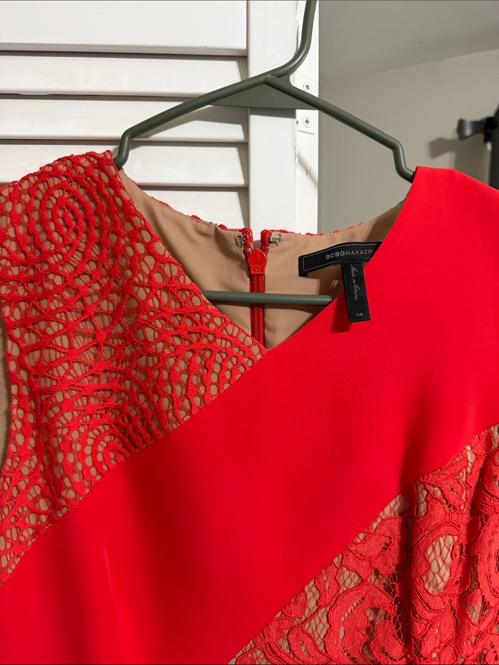 BCBGMaxAzria Red One-Shoulder Lace Cocktail Dress